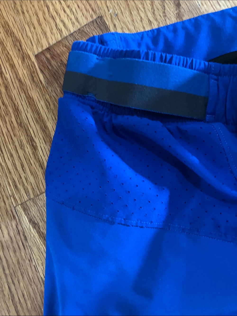 lululemon athletica Men's Surge Athletic Shorts - Bright Blue Sz M EUC - Picture 3 of 6